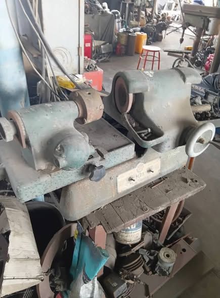 Valve Grinding Machine