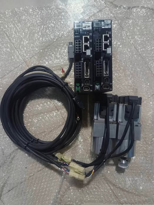Servo Motor Omron · R88D-KN02H-ECT, R88M-G20030H-S2