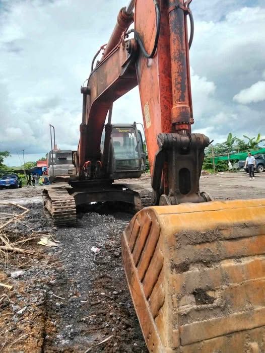 Excavator