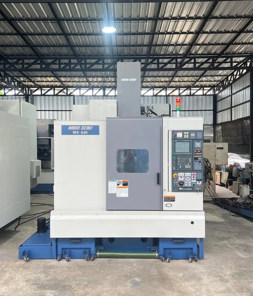 Vertical Machining Center Mori Seiki · MV-40E