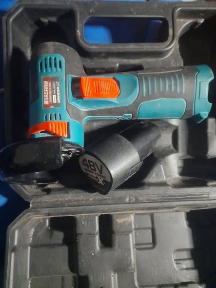 Cordless Angle Grinder MASARU