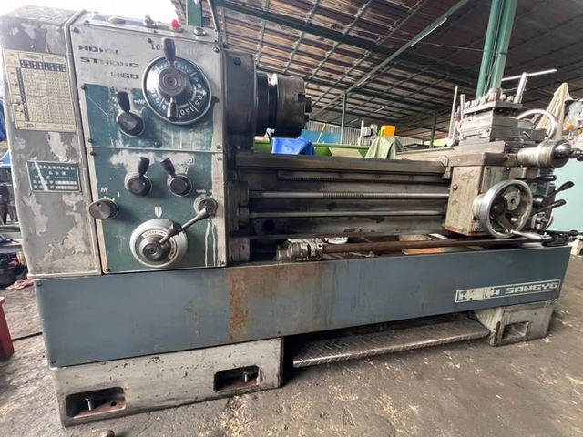 Manual Lathe