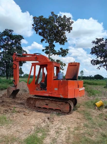 Excavator Komatsu · PC60-2