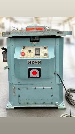 Corner Notching Machine AMADA · CS-220