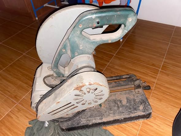 Cut-Off Saw Makita