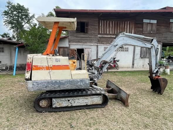Excavator Mitsubishi · ME20