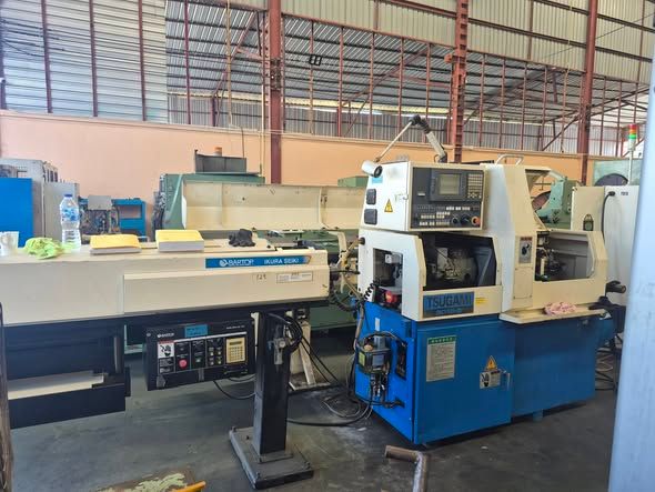 CNC Lathe (Swiss-Type Automatic) Tsugami · BS32 / B018