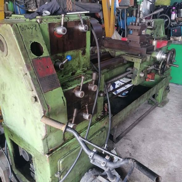 Manual Lathe Da Qing