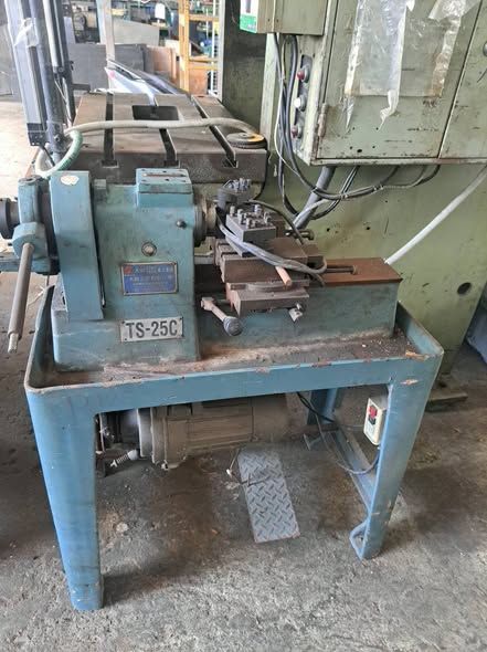 Manual Lathe